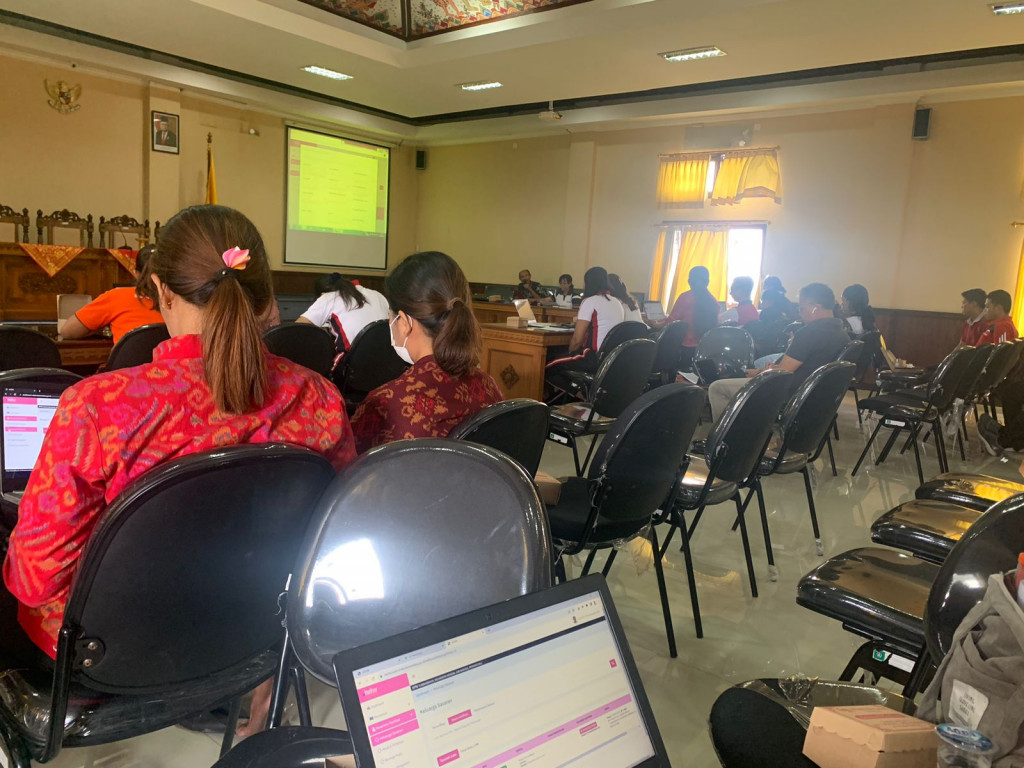 Pelatihan Admin Desa dan Kader KPM di Kantor Camat Mengwi